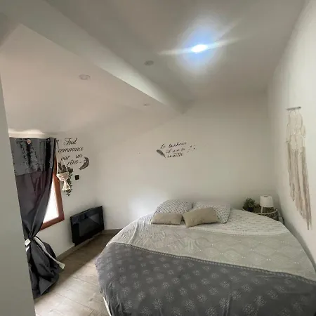 Appartement Love'room Trèbes