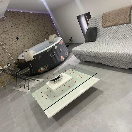 Love'room Apartment